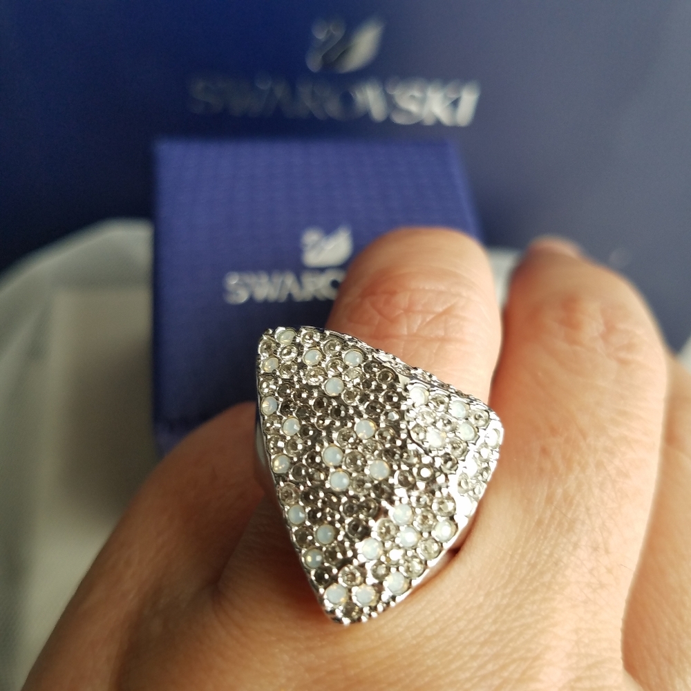 Authentic Swarovski Triangle Pave Contemporary Ri… - image 8